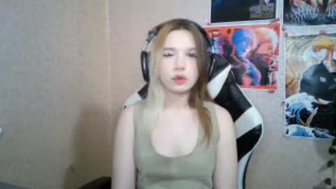 Mila online show from March 2026 03:23:01 PM