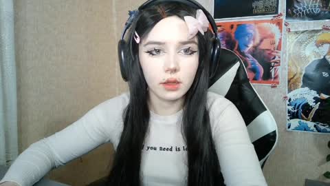 Mila online show from April 2026 03:53:01 PM