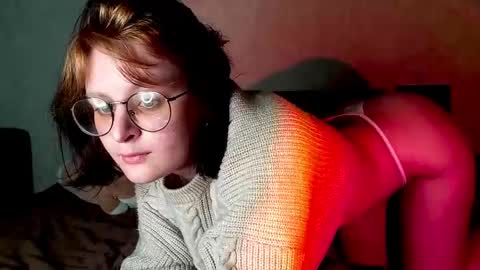 Snapshot of sonya_mikki chatting on September 2025 04:06:01 PM Sonya online show from September 2025 04:06:01 PM