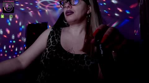 Snapshot of sonyadevon chatting on February 2025 04:14:02 AM Sonia online show from February 2025 04:14:02 AM