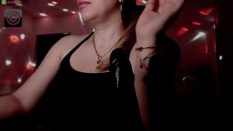 Snapshot of sonyadevon chatting on February 2025 05:09:01 AM Sonia online show from February 2025 05:09:01 AM