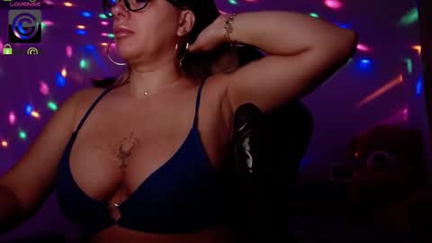 Snapshot of sonyadevon chatting on November 2025 04:03:02 AM Sonia online show from November 2025 04:03:02 AM