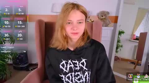 Snapshot of sookonstellita chatting on October 2025 08:31:02 PM Litta online show from October 2025 08:31:02 PM