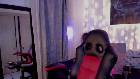 sophie online show from February 2025 09:04:01 AM