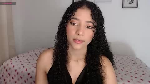 Snapshot of sophi_baby chatting on October 2025 05:18:02 AM Sophi baby online show from October 2025 05:18:02 AM