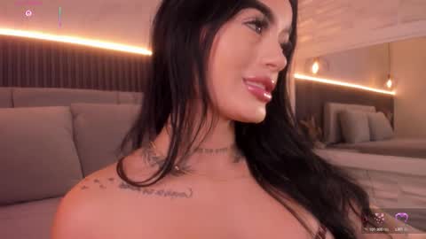 Snapshot of sophi_carter chatting on November 2025 11:53:01 AM Sophi online show from November 2025 11:53:01 AM