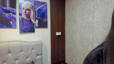 Sophi Thaylorr online show from November 2025 02:07:02 PM