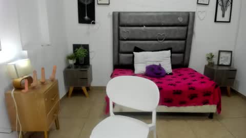 Sophia online show from February 2026 10:17:02 PM