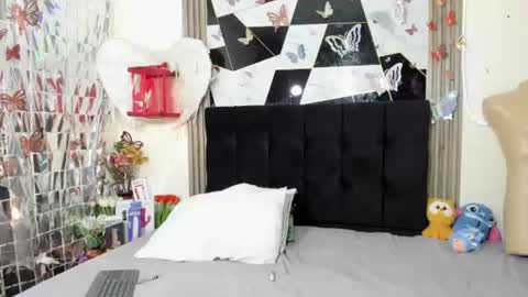 Sophia online show from June 2026 03:19:02 AM