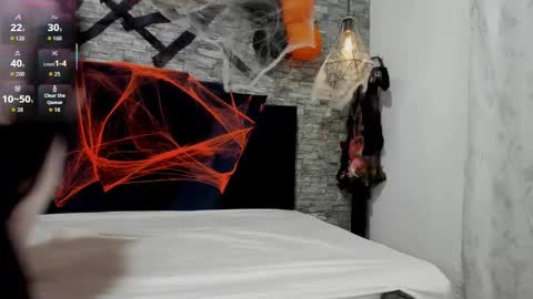 Sophia  online show from October 2025 11:56:02 AM