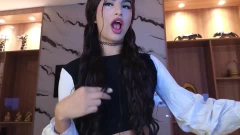 Snapshot of sophia_cambpell chatting on December 2025 09:34:02 PM Sophia online show from December 2025 09:34:02 PM