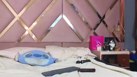 Sophia Grand online show from May 2026 09:53:01 PM