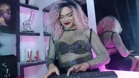 Snapshot of sophia_hott01 chatting on December 2025 11:58:02 AM sophia_hott01 online show from December 2025 11:58:02 AM