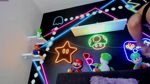 Snapshot of sophia_hoyos_ chatting on March 2025 08:57:01 AM Sophi online show from March 2025 08:57:01 AM