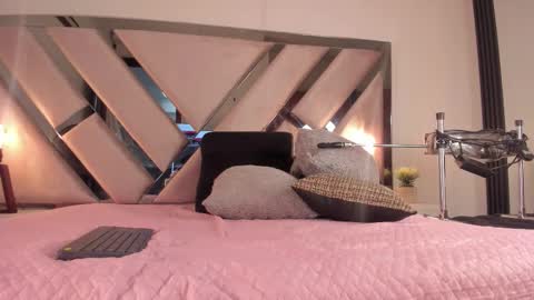 Sofia  online show from February 2026 01:42:01 PM