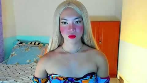 SOPHIA online show from February 2025 07:42:01 PM