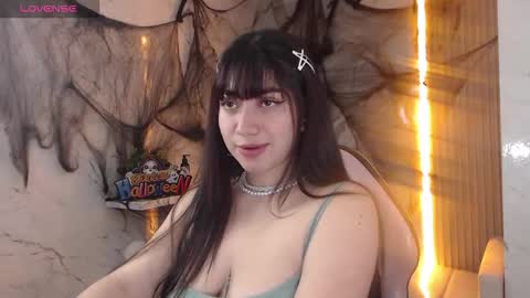 Snapshot of sophia_tf chatting on October 2025 02:29:02 PM Sophia online show from October 2025 02:29:02 PM