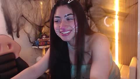 Snapshot of sophia_tf chatting on October 2025 01:56:02 PM Sophia online show from October 2025 01:56:02 PM