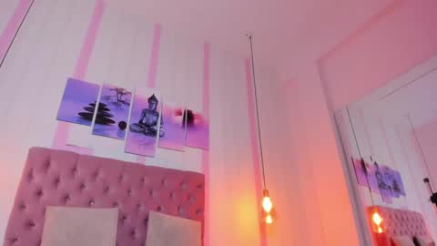 sophia_turneer online show from February 2025 09:20:02 PM