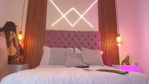 sophia_turneer online show from July 2026 01:08:01 AM