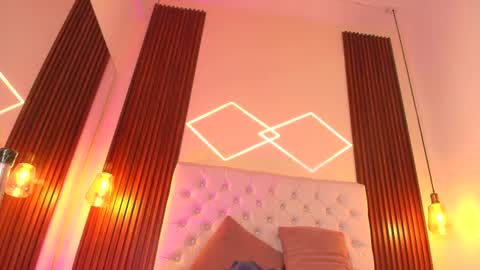 sophia_turneer online show from July 2026 10:50:01 PM