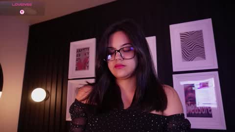 Snapshot of sophia_wilsonn_ chatting on February 2026 10:59:01 AM Sofi online show from February 2026 10:59:01 AM