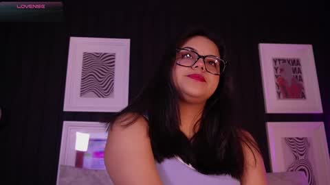 Snapshot of sophia_wilsonn_ chatting on March 2026 10:41:01 AM Sofi online show from March 2026 10:41:01 AM