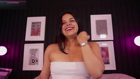 Snapshot of sophia_wilsonn_ chatting on April 2026 10:46:01 AM Sofi online show from April 2026 10:46:01 AM