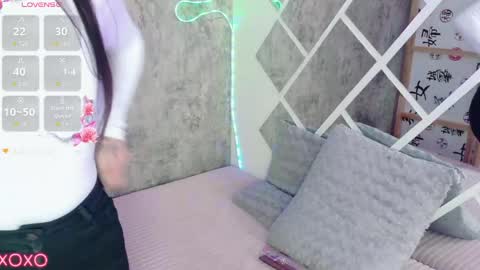 Sophie online show from May 2026 02:00:02 PM