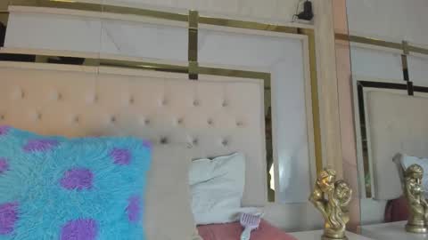 Sofia online show from January 2026 03:45:02 AM