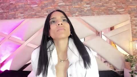 Sophia Paris online show from December 2025 02:05:02 AM