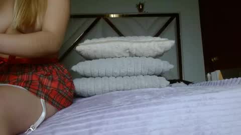 SophiaLee online show from January 2026 12:48:01 AM