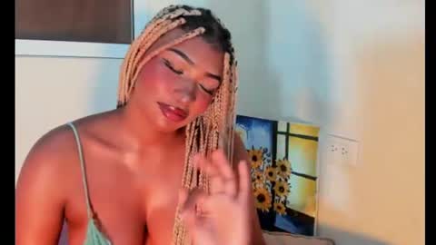 Sophie online show from June 2026 12:32:02 AM