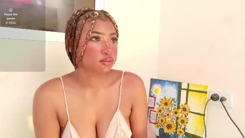Sophie online show from June 2026 07:19:01 PM