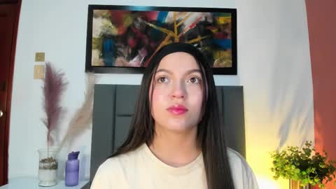 sophiacolliins online show from September 2025 11:34:02 AM