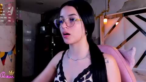 sophiadoll_tf online show from June 2026 12:48:01 PM