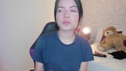 Sophia Howland online show from July 2026 09:35:01 PM