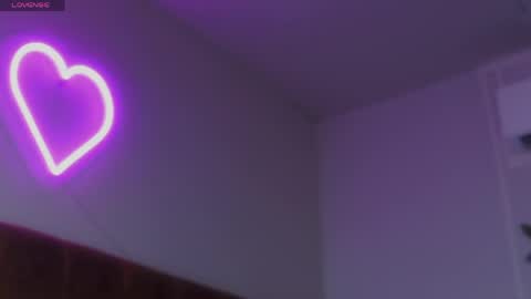 Sophia online show from May 2026 07:11:01 PM