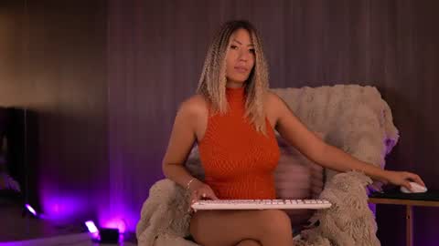 Sophie online show from July 2026 03:04:01 AM