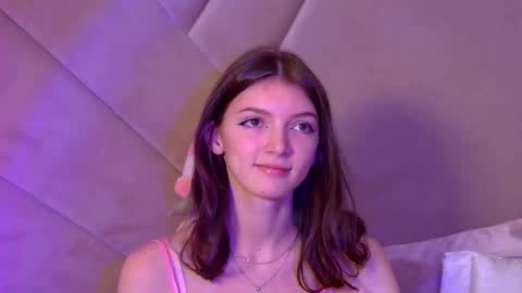 SophiaProve online show from November 2025 05:47:02 PM