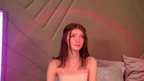 SophiaProve online show from November 2025 05:04:01 PM