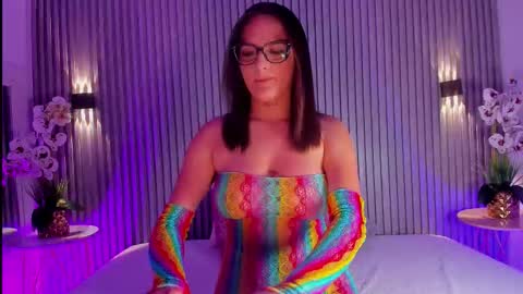 sophicollins online show from March 2026 11:15:02 AM