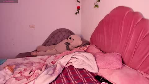 Clara sophia online show from October 2025 09:34:01 PM