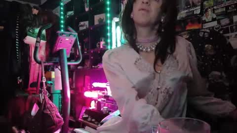 Sophie Satin1980 online show from May 2026 11:56:01 PM