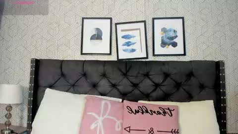 sophie__blare online show from May 2026 07:09:01 PM