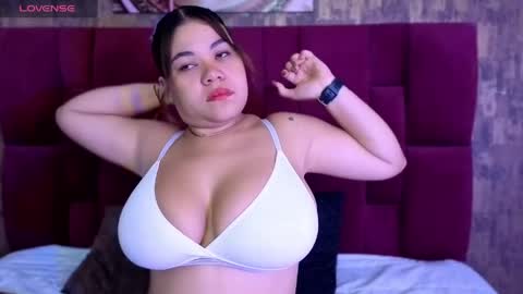 sophie__blare online show from June 2026 03:51:02 PM