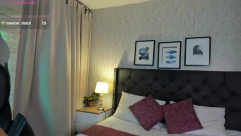 sophie__blare online show from June 2026 07:07:02 PM