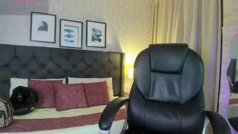 sophie__blare online show from July 2026 06:57:02 PM