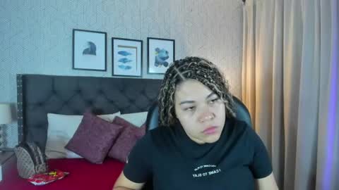 sophie__blare online show from July 2026 07:05:01 PM