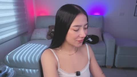 Sophie  online show from May 2026 03:18:01 PM